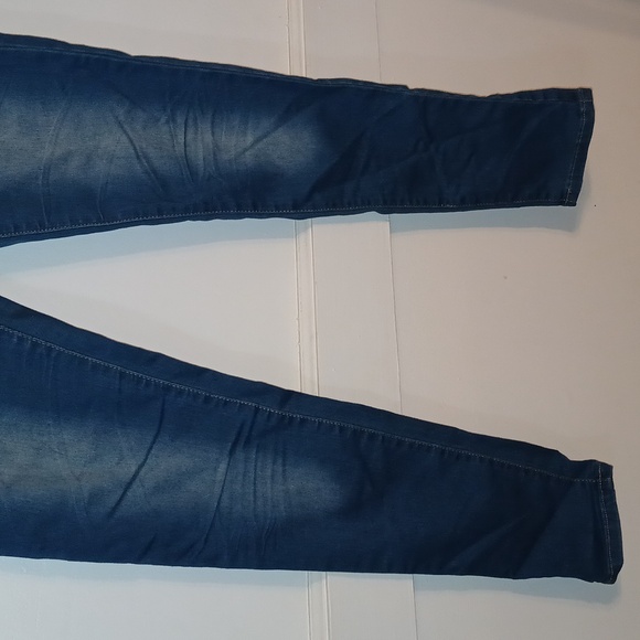 VIP Jeans - Picture 3 of 6